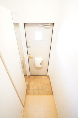 【玄関】 | ブルースカイ幸和Ⅱ | ※同物件・同タイプの写真です。