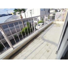 ハウス上野毛のバルコニー