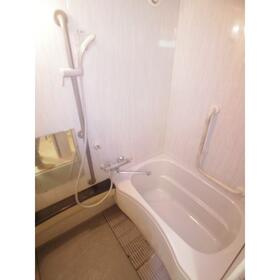 ハウス上野毛の浴室