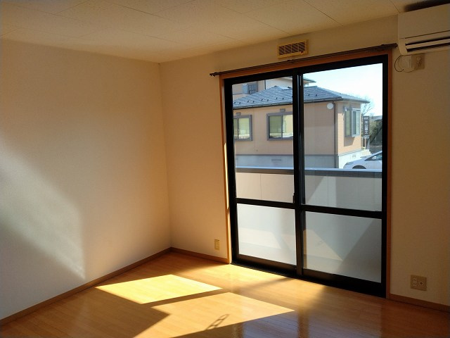 ミヤ・エレガンテⅠの居間・リビング