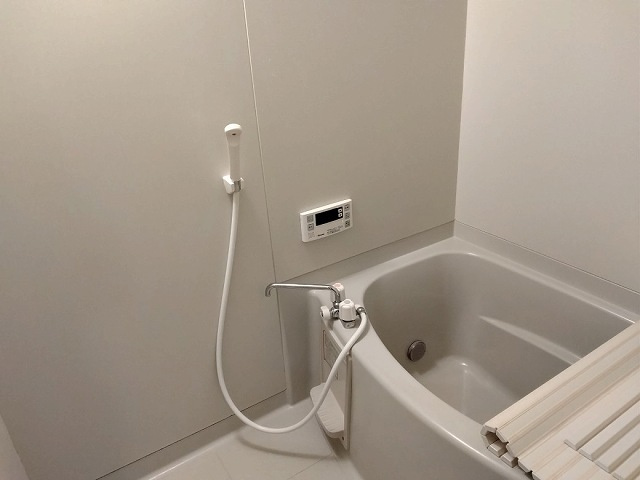 ミヤ・エレガンテⅠの浴室