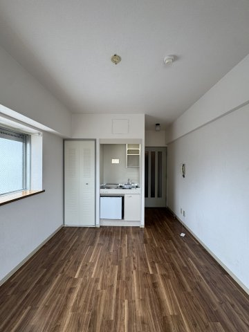 ベルズコート上沢の居間・リビング