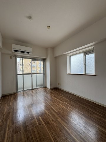 ベルズコート上沢の居間・リビング