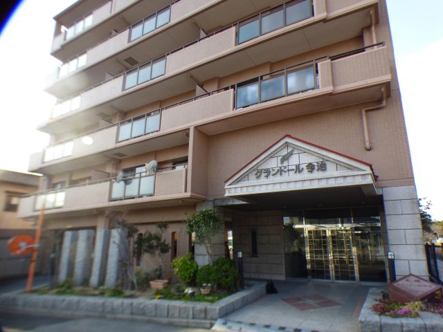 今治市東門町２丁目の中古マンション
