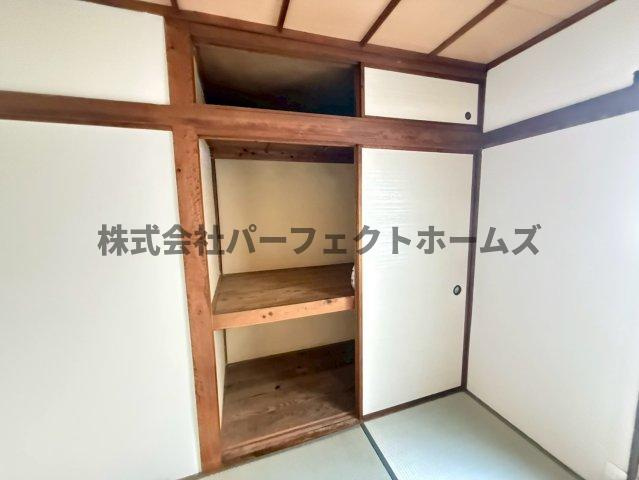 成田町戸建　賃貸の収納|たっぷりとした収納スペースです