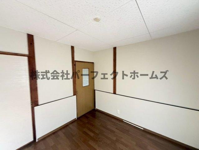 成田町戸建　賃貸の洋室|使い勝手のいい洋室です