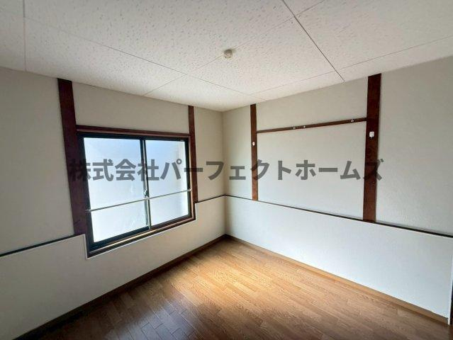 成田町戸建　賃貸の洋室|使い勝手のいい洋室です