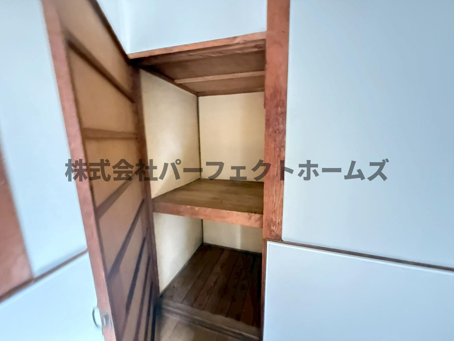 成田町戸建　賃貸の収納|こまごまとしたものを収納できそうですね