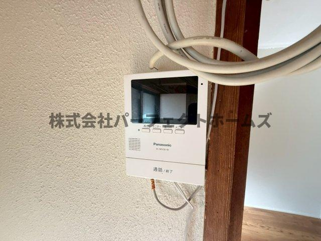 成田町戸建　賃貸のセキュリティ|モニター付きインターホン