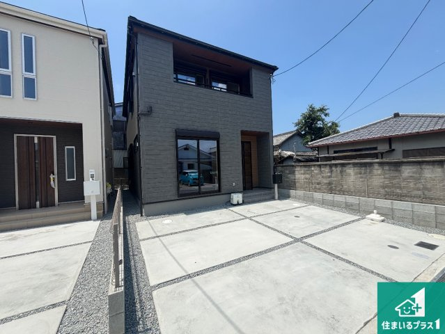 堺市美原区小寺　新築一戸建ての外観|お客様に長く安心して住んでいだだける事にこだわった家づくり！住んでからのアフターサービスにもしっかりと取り組んでいます！