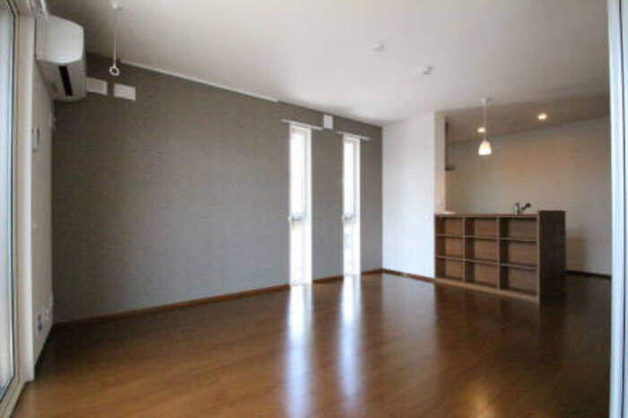 マーレ ルミノーソ Ⅱの居間・リビング