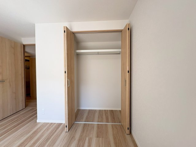 境谷西第2住宅団地16棟の収納|各室収納があり、いつも片付いた暮らしが実現できそうです◎