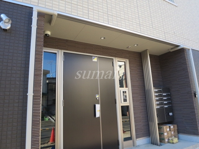 ヴィヴィアンのエントランス|入口です☆