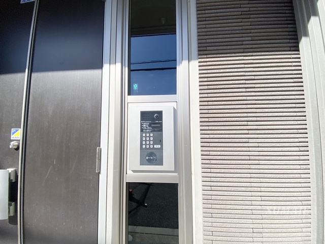 ヴィヴィアンのセキュリティ|オートロック完備です☆