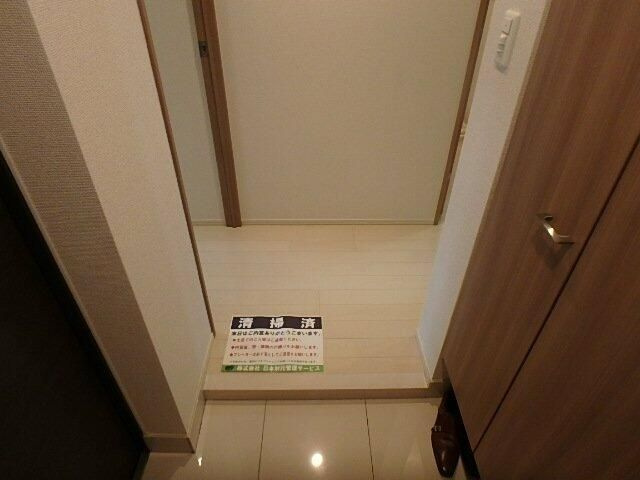 Ｒａｆｆｉｎｅ　雷門の玄関