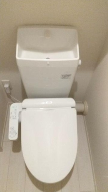 セレスティア北小岩のトイレ|★温水洗浄便座付きトイレです★