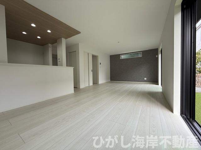 平塚市東中原2丁目　新築戸建　全3棟のダイニング|20帖　LDK