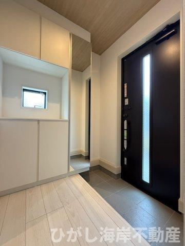 平塚市東中原2丁目　新築戸建　全3棟の玄関|玄関