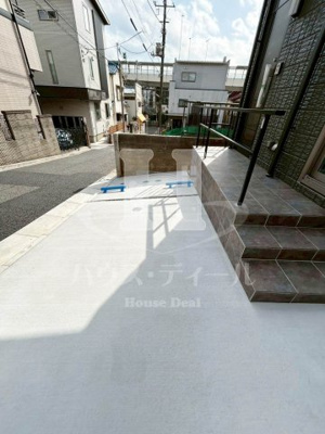 【駐車場】 | EDITION本蓮沼 | 駐車場に車を止められます