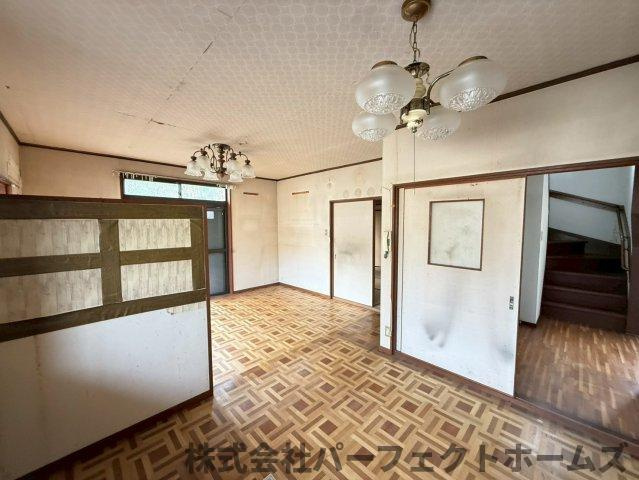 茄子作1丁目戸建の居間・リビング|ゆったりとしたリビングです