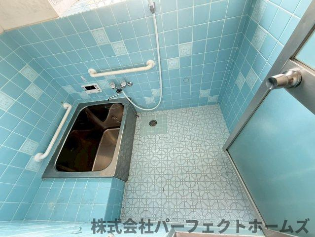 茄子作1丁目戸建の浴室|落ち着いた空間のお風呂です