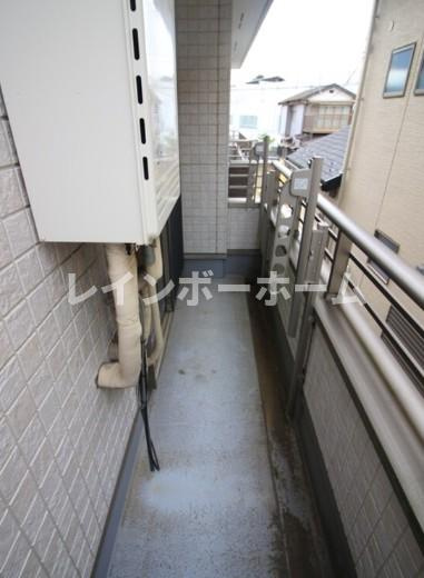 ラヴェール新生のバルコニー