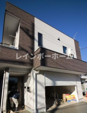 ラヴェール新生の外観