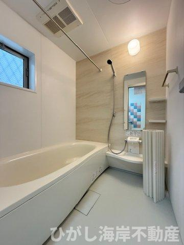 平塚市南原３丁目　中古戸建の浴室|浴室乾燥機付きユニットバス