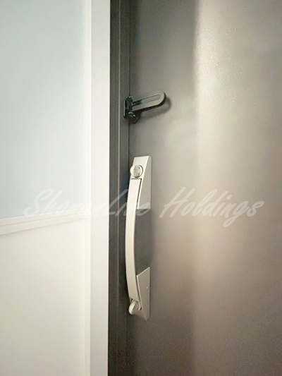 藤沢市辻堂６丁目の賃貸マンションの玄関