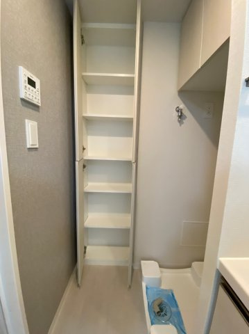 室内洗濯機置き場です