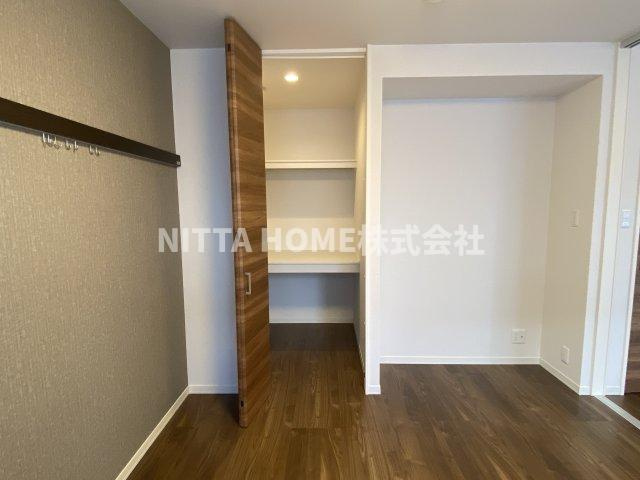 グラン・エストヴィルの収納|大きなクローゼットは嬉しいです♪