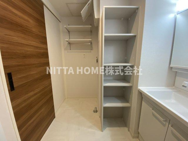 グラン・エストヴィルの収納|洗面所に収納たっぷりなのも嬉しいポイント◇