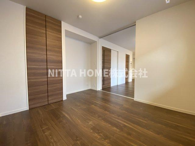 グラン・エストヴィルの寝室|洋室は６．２帖あります◆