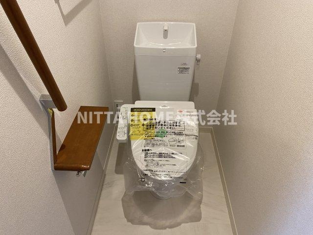 グラン・エストヴィルのトイレ|もちろんウォシュレット付きのトイレです＊
