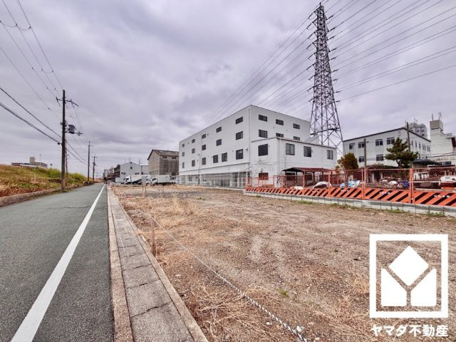 伏見区毛利町の前面道路含む現地写真