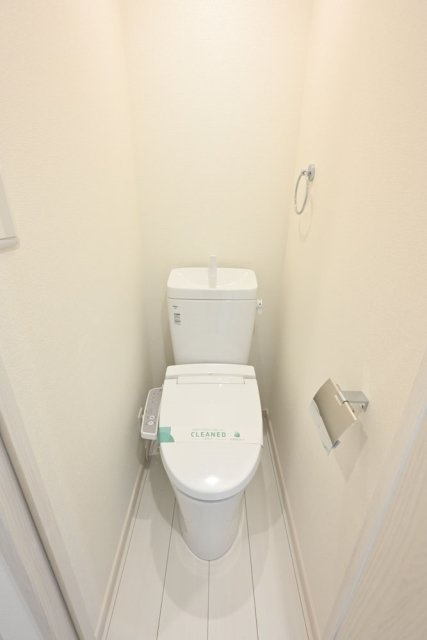 新宿区市谷台町の賃貸マンションのトイレ|（同一仕様写真）