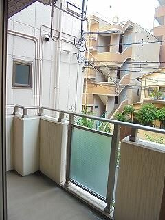 コンフォート駒込のバルコニー