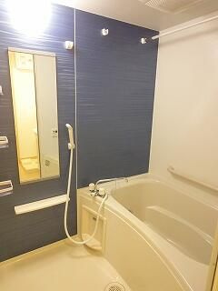 コンフォート駒込の浴室