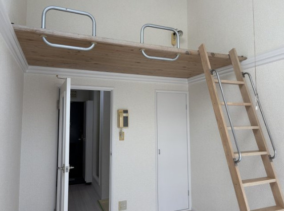 ミナミパレス西舞子の洋室