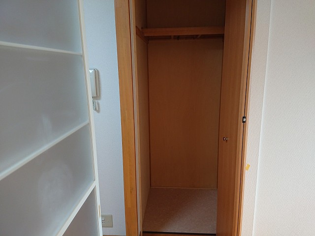 グリーンハイツ南登町の収納