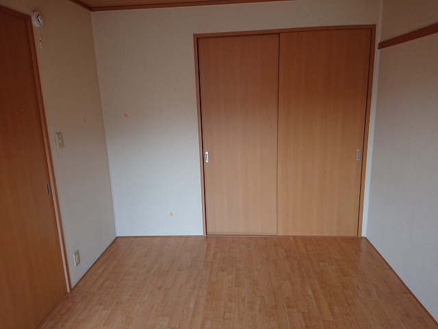 グリーンハイツ南登町の内装