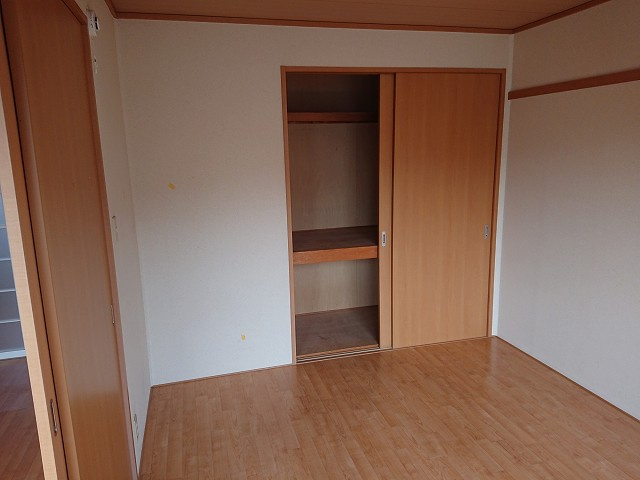 グリーンハイツ南登町の収納