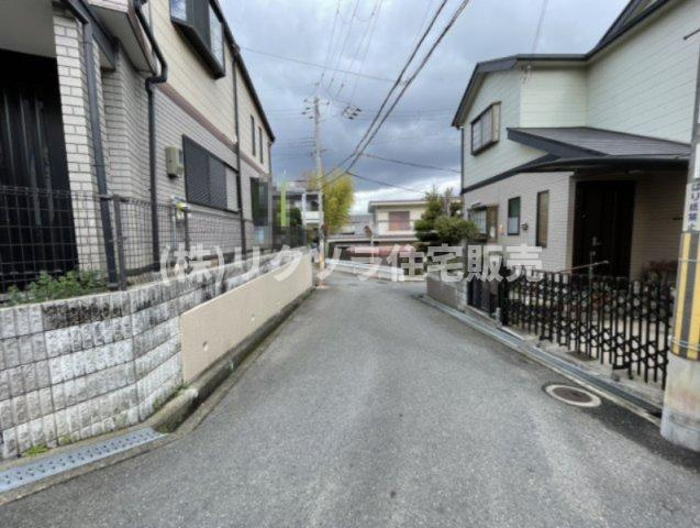 茄子作1丁目　中古一戸建ての前面道路含む現地写真|■物件内覧・資金計画相談・住宅ローン相談、リフォーム相談、お問合せ受付中■
※当日・翌日のご内覧、ご相談はお電話でのお問合せがスムーズです！