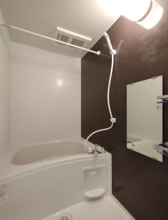 ソルナクレイシア平和台の浴室