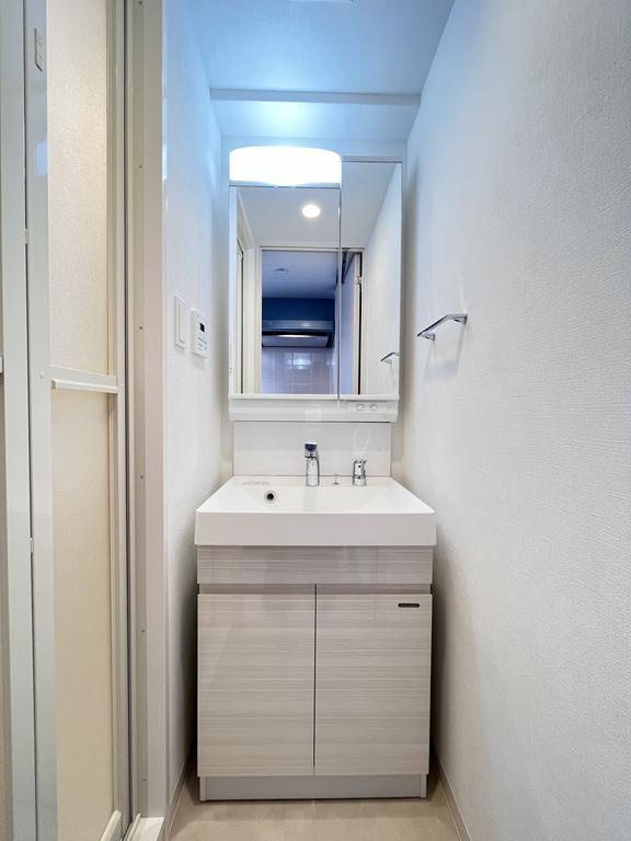 大阪市都島区都島本通４丁目の賃貸マンションの洗面所