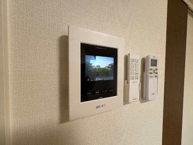 ソレイユ蓮台寺の内装|カメラ付インターホン