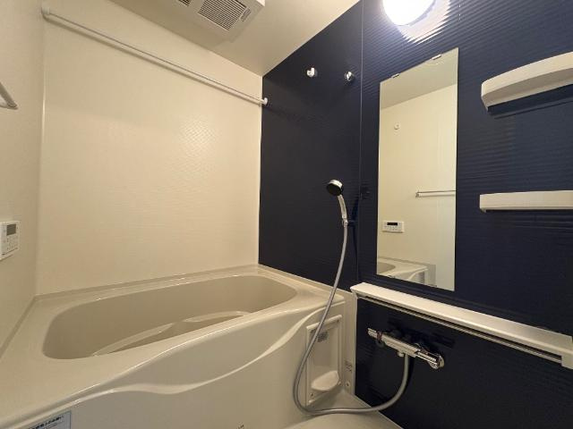 ソレイユ蓮台寺の浴室|バス