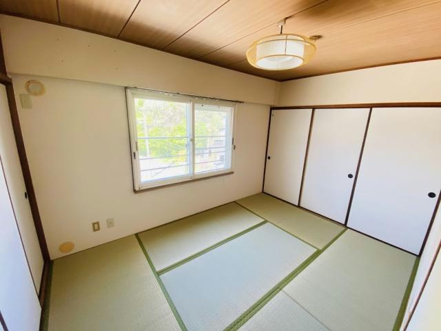 石田ビルの和室