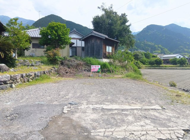 新居浜市角野新田町２丁目の売地