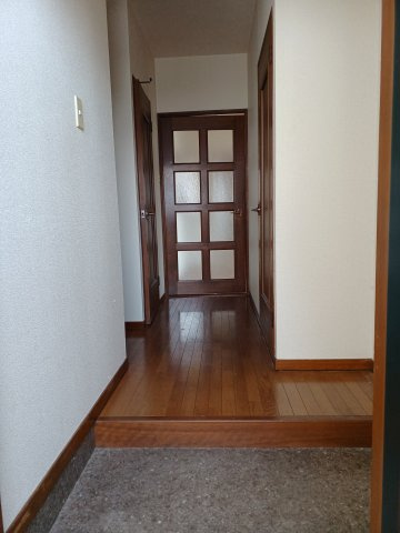 with 赤羽の玄関|きれいな玄関です